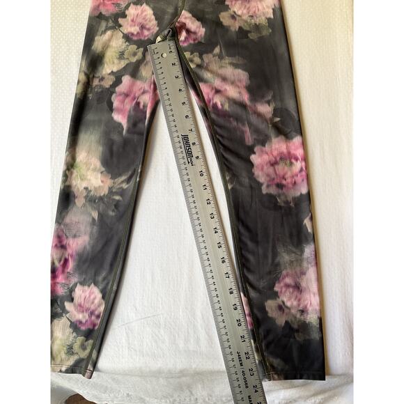 Joylab Women Activewear Pants SMALL Gray Legging Floral Yoga 26" Inseam - Picture 6 of 7